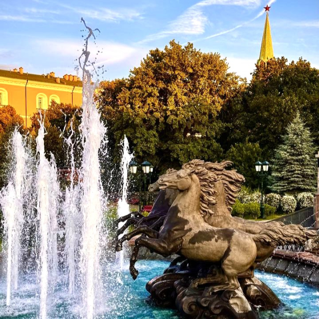 Мосты и фонтаны столицы